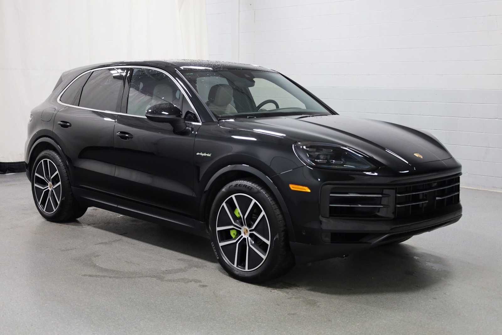 Thumbnail: 2025 Porsche Cayenne - 13