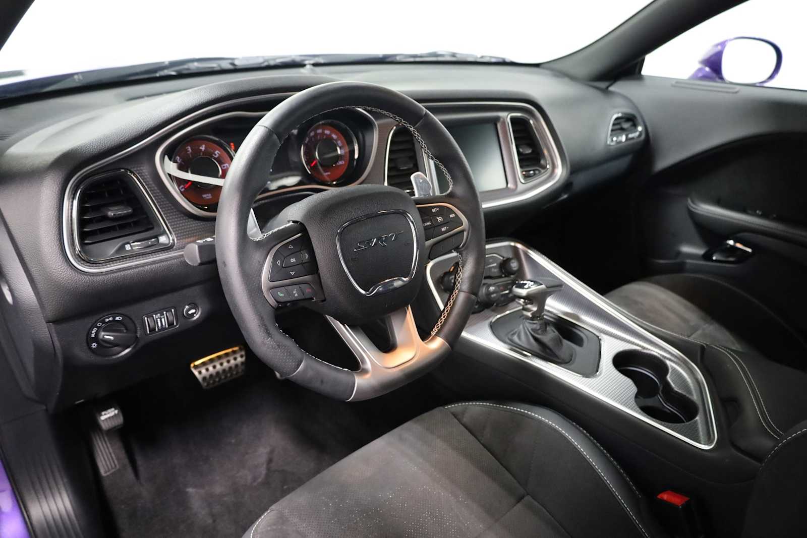 Thumbnail: 2016 Dodge Challenger - 4