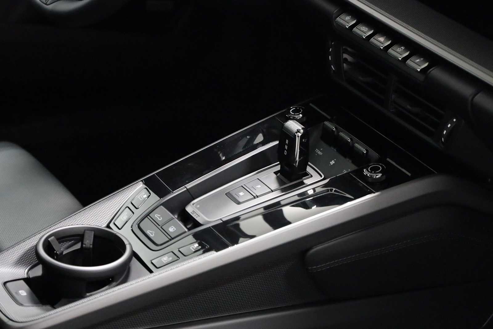 Thumbnail: 2025 Porsche 911 - 21