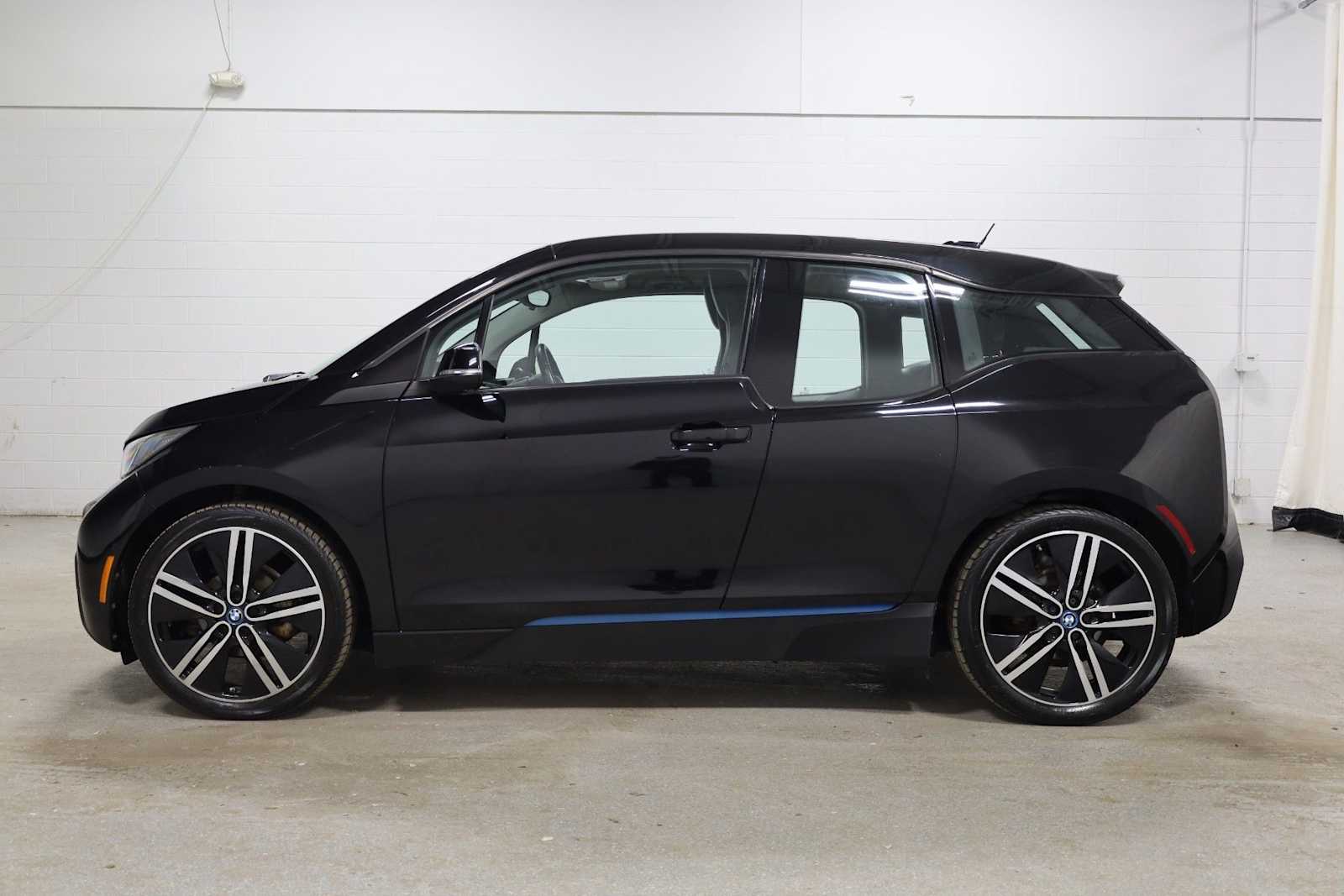 Thumbnail: 2016 BMW i3 - 2