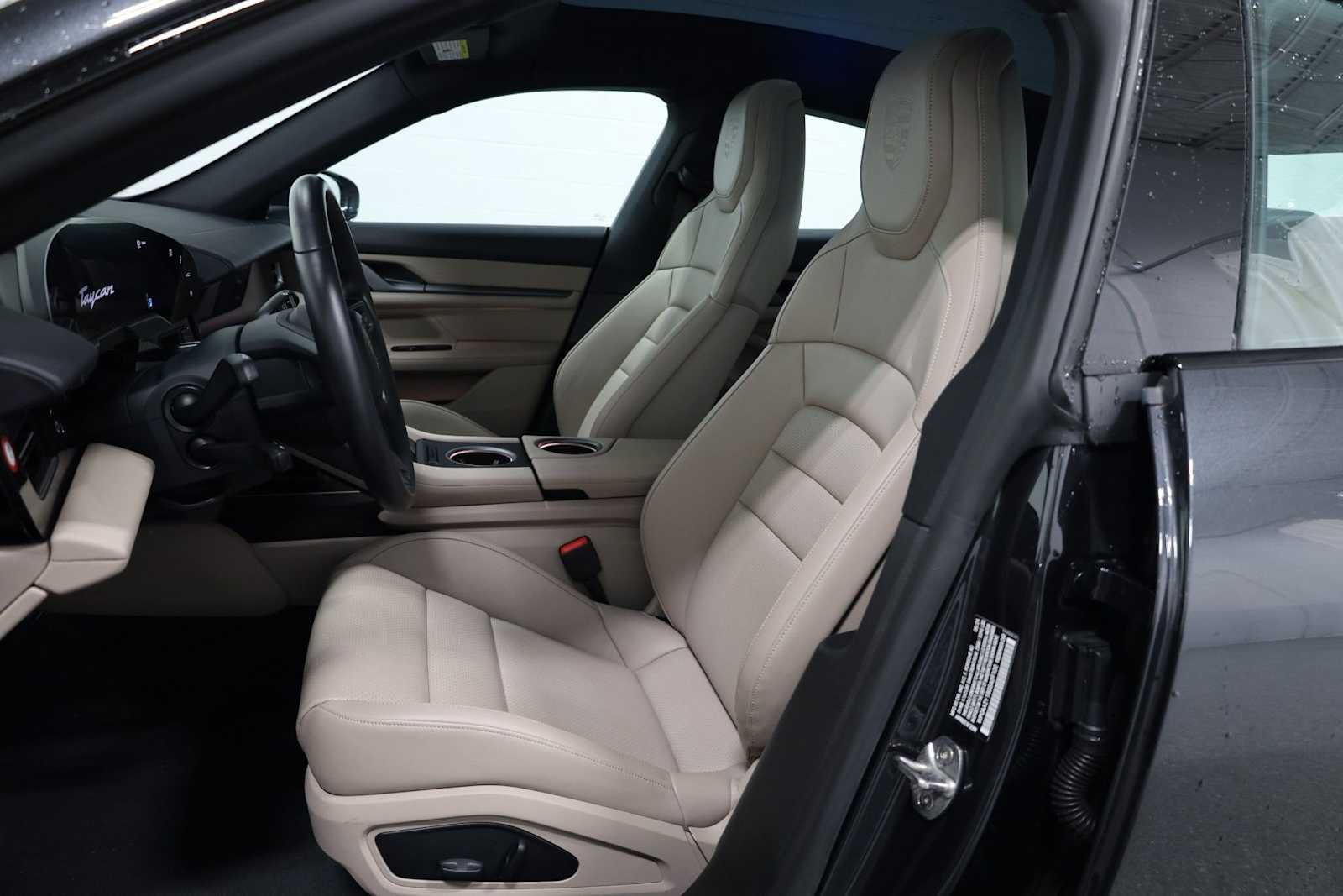 Thumbnail: 2025 Porsche Taycan - 5