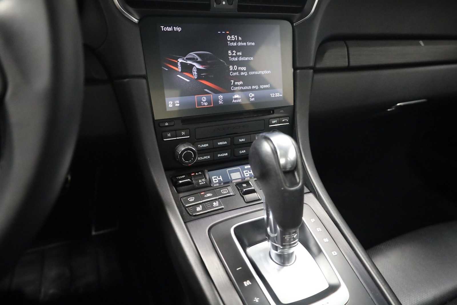 Thumbnail: 2019 Porsche 911 - 31