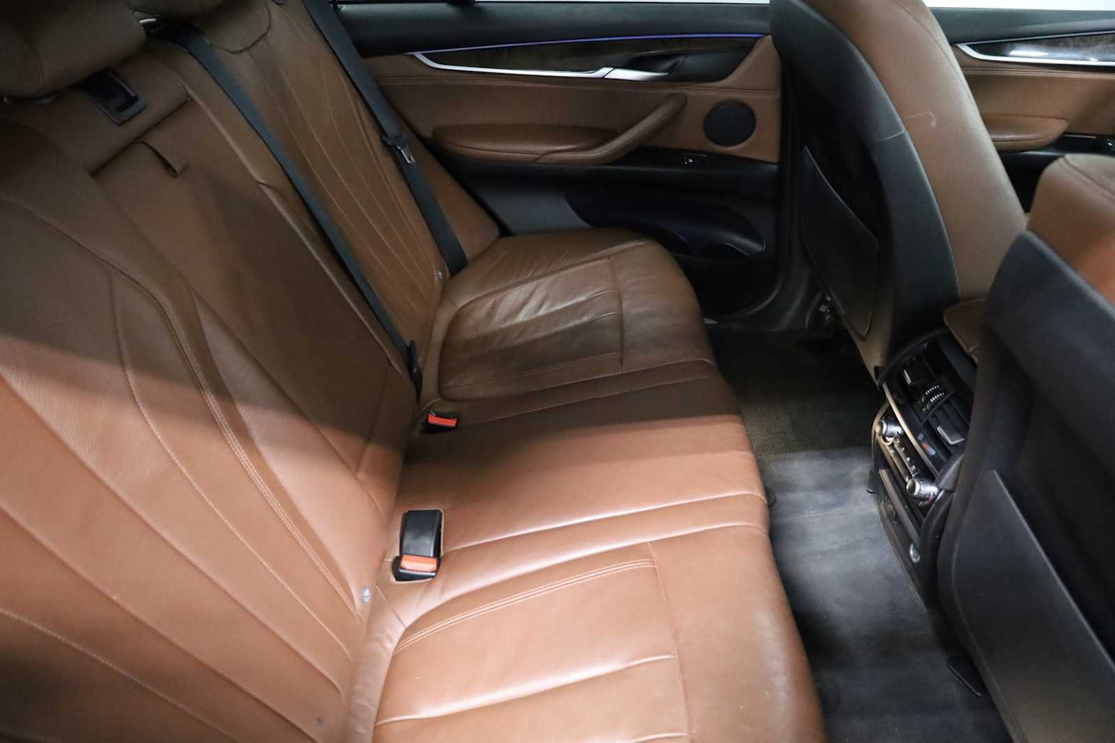 2016 BMW X5 xDrive40e 32