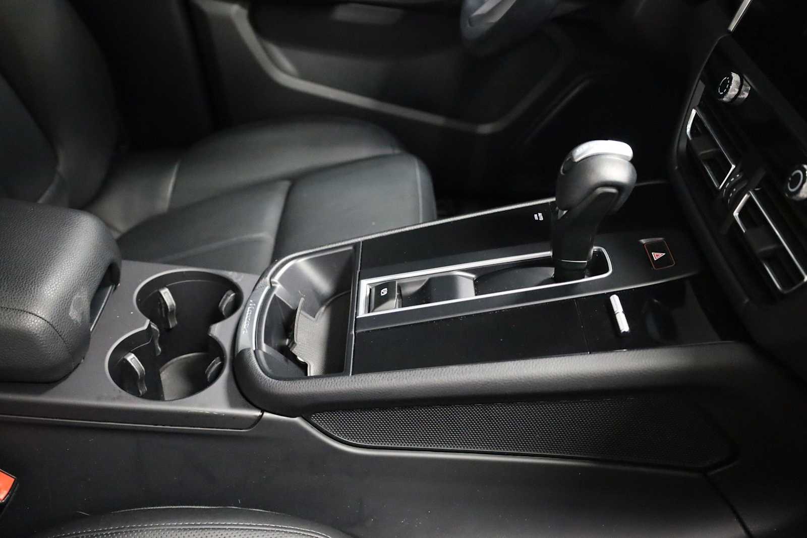 Thumbnail: 2023 Porsche Macan - 21