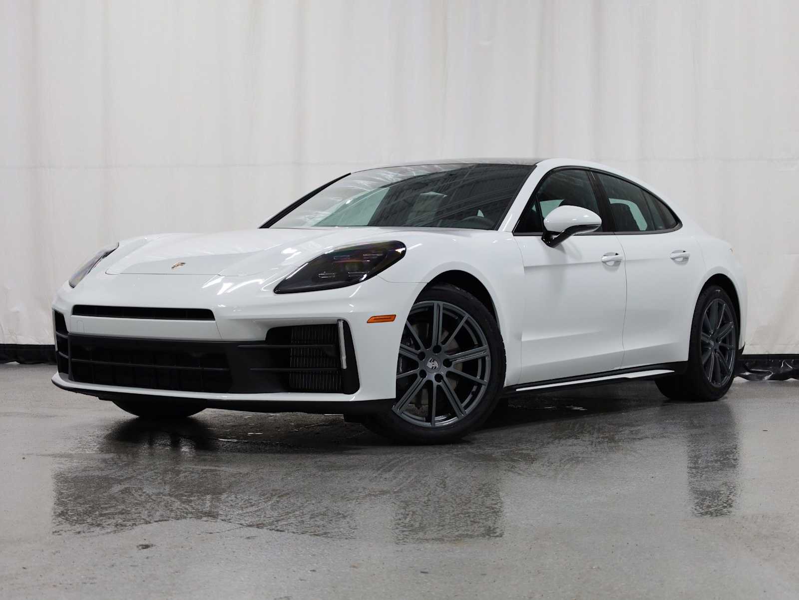 2026 Porsche Panamera Base