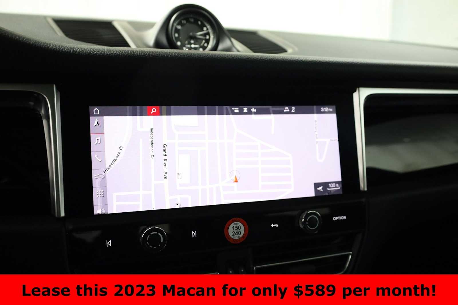 Thumbnail: 2023 Porsche Macan - 34