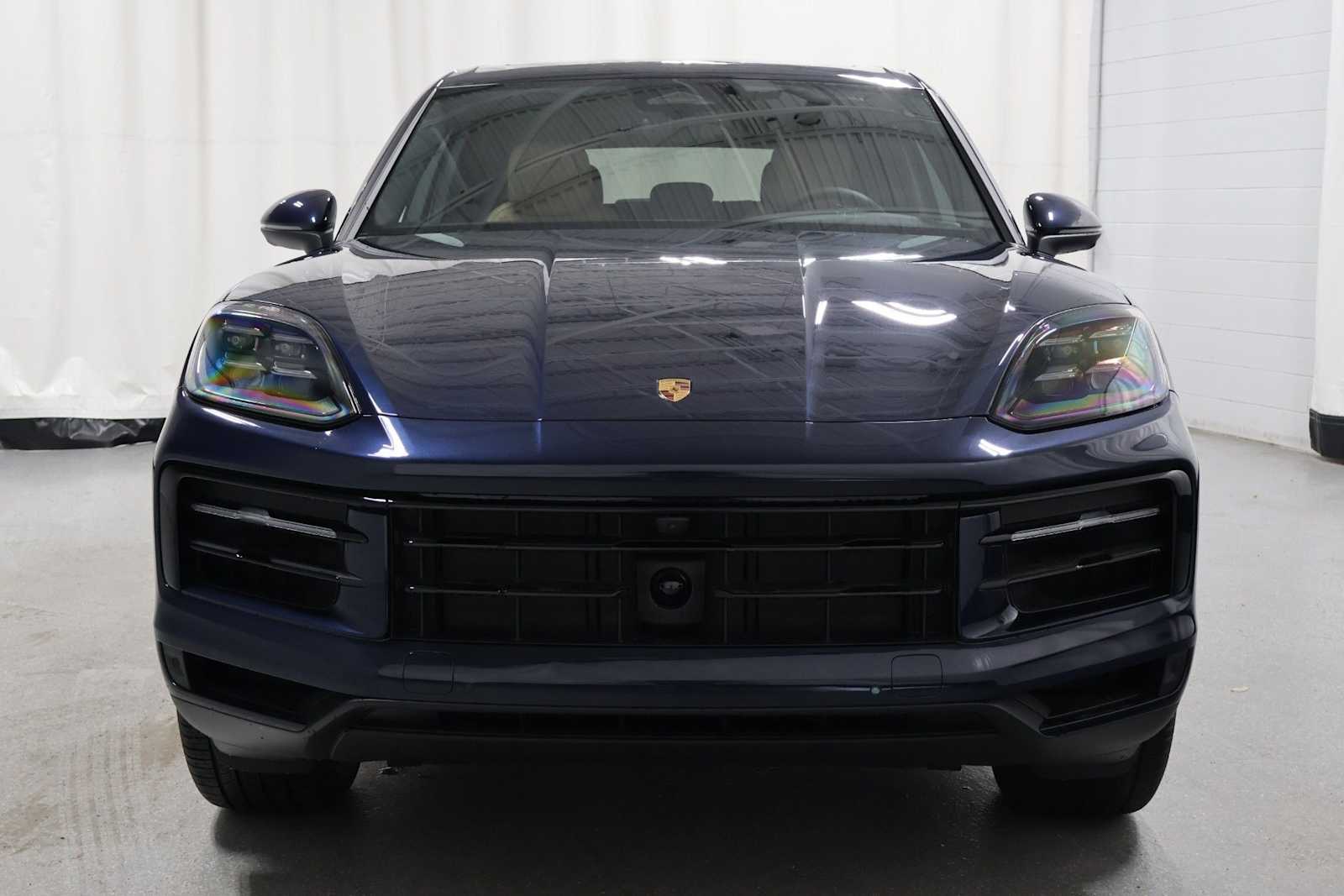 Thumbnail: 2026 Porsche Cayenne - 14