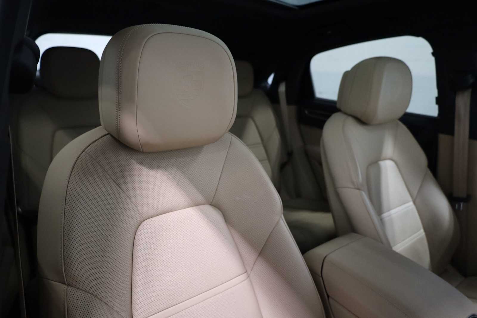 Thumbnail: 2023 Porsche  - 22