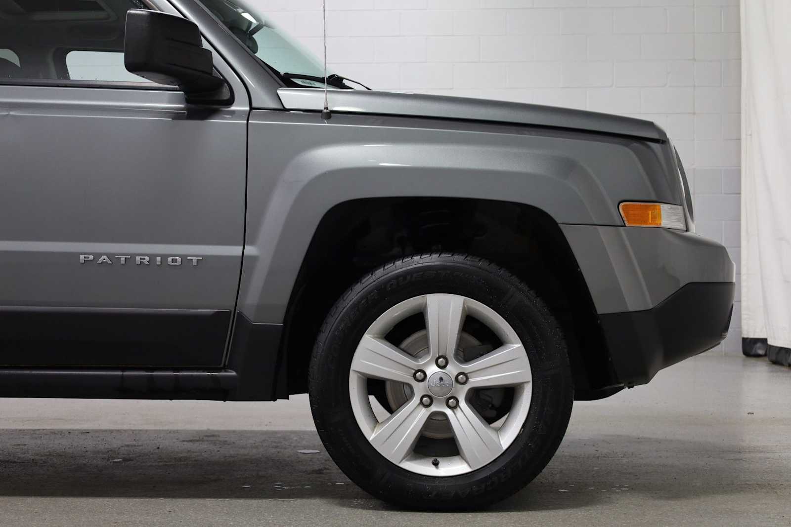 Thumbnail: 2014 Jeep Patriot - 11