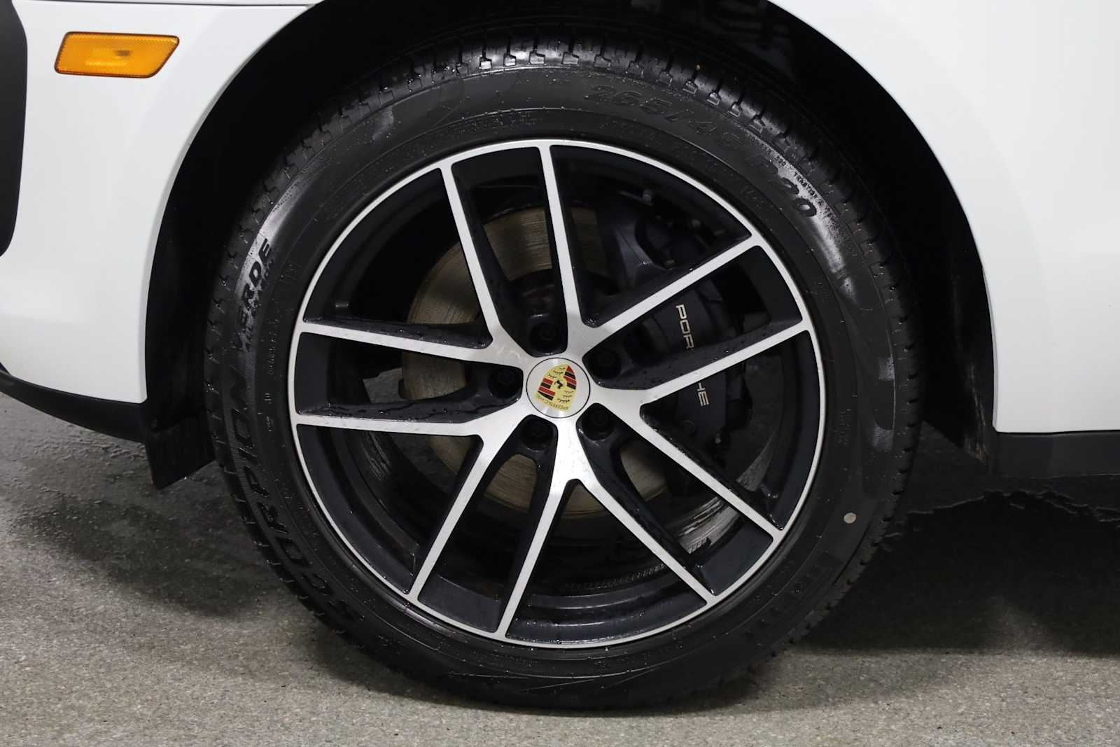 Thumbnail: 2025 Porsche Macan - 40