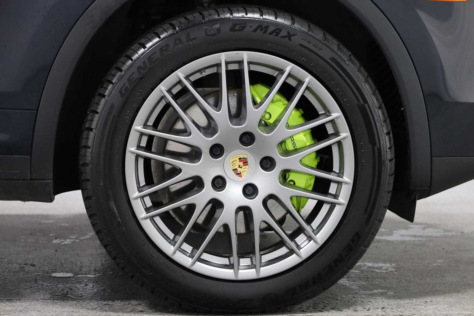 Thumbnail: 2016 Porsche Cayenne - 12
