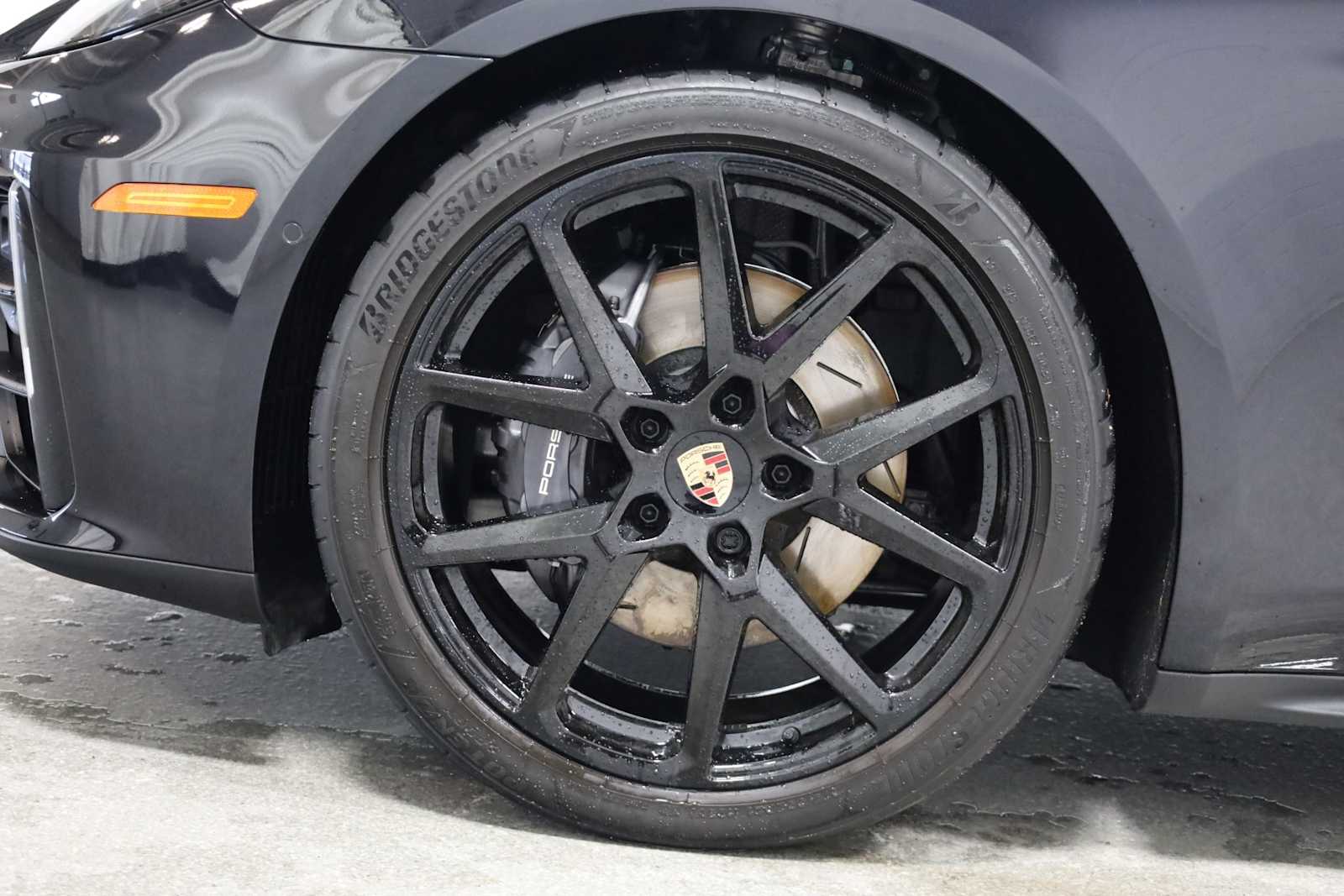 Thumbnail: 2025 Porsche Panamera - 37