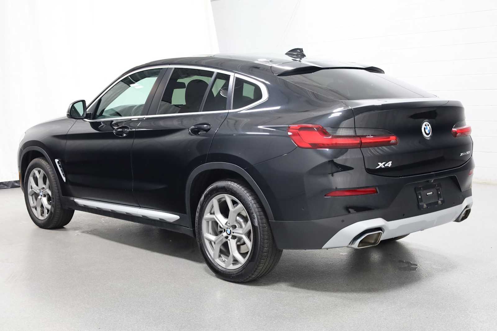 Thumbnail: 2022 BMW X4 - 3