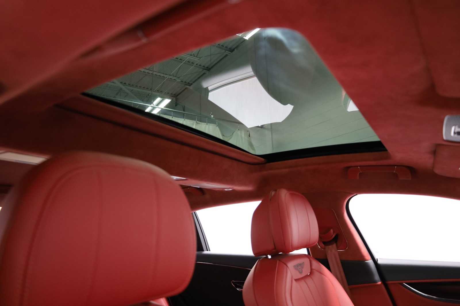 Thumbnail: 2021 Bentley Flying Spur - 14