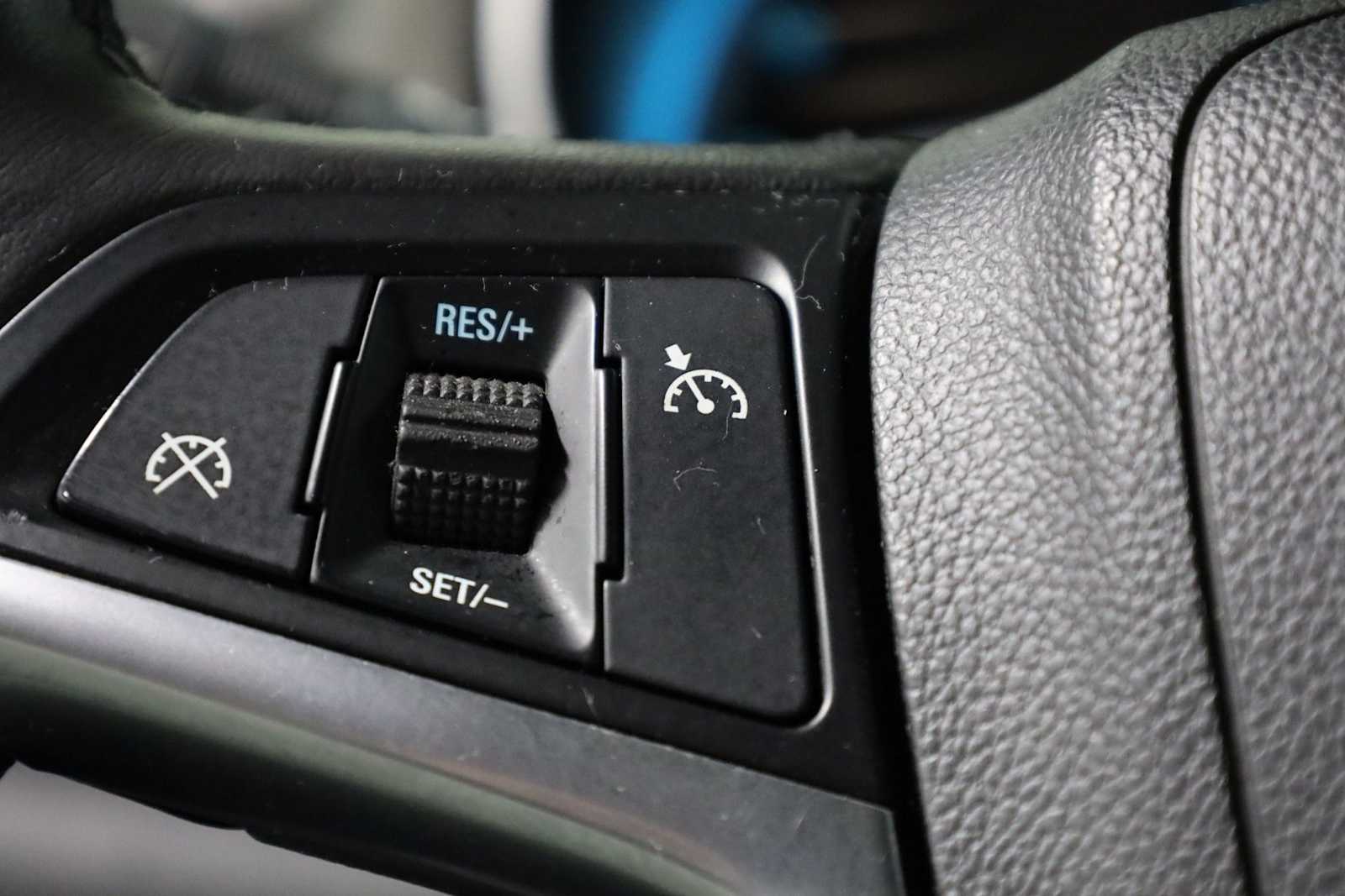 Thumbnail: 2013 Buick Verano - 23