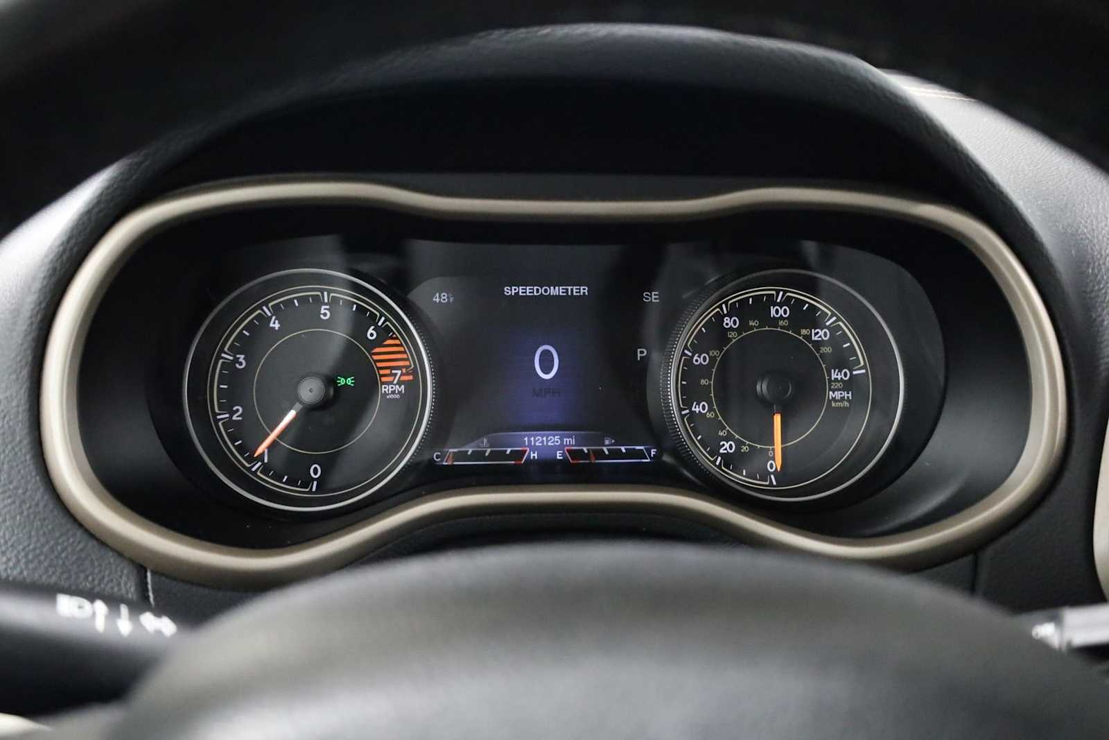 Thumbnail: 2016 Jeep Cherokee - 21