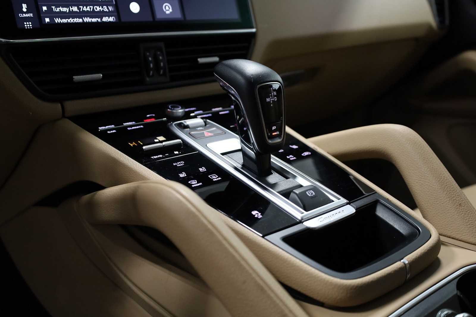 Thumbnail: 2019 Porsche Cayenne - 29