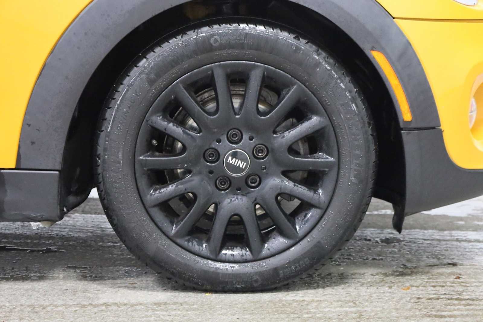 Thumbnail: 2016 MINI Cooper Hardtop - 12