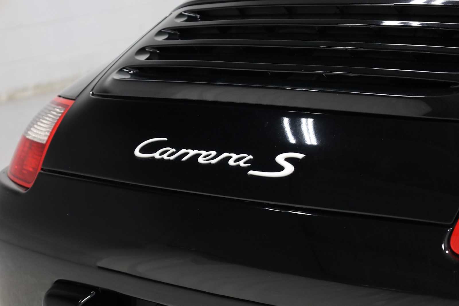 Thumbnail: 2007 Porsche 911 - 8