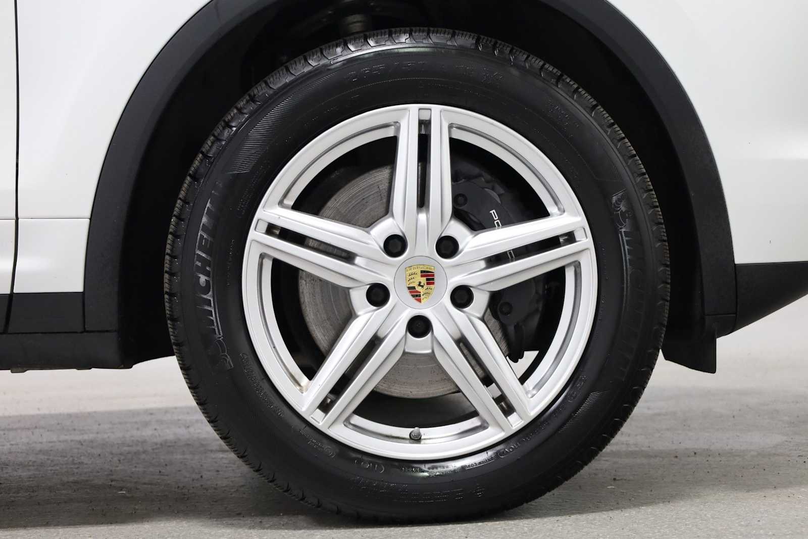 Thumbnail: 2014 Porsche Cayenne - 12