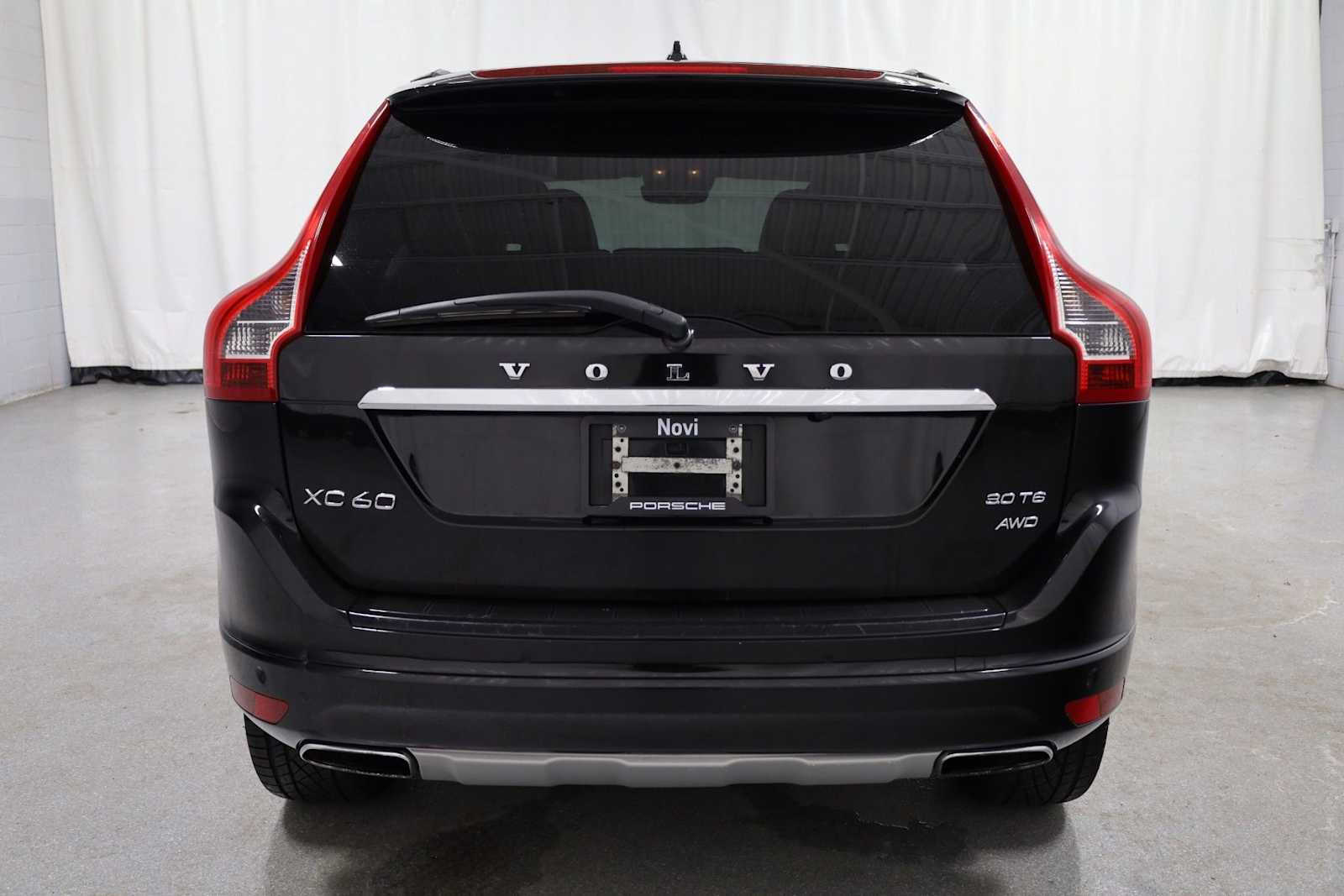 Thumbnail: 2016 Volvo XC60 - 7