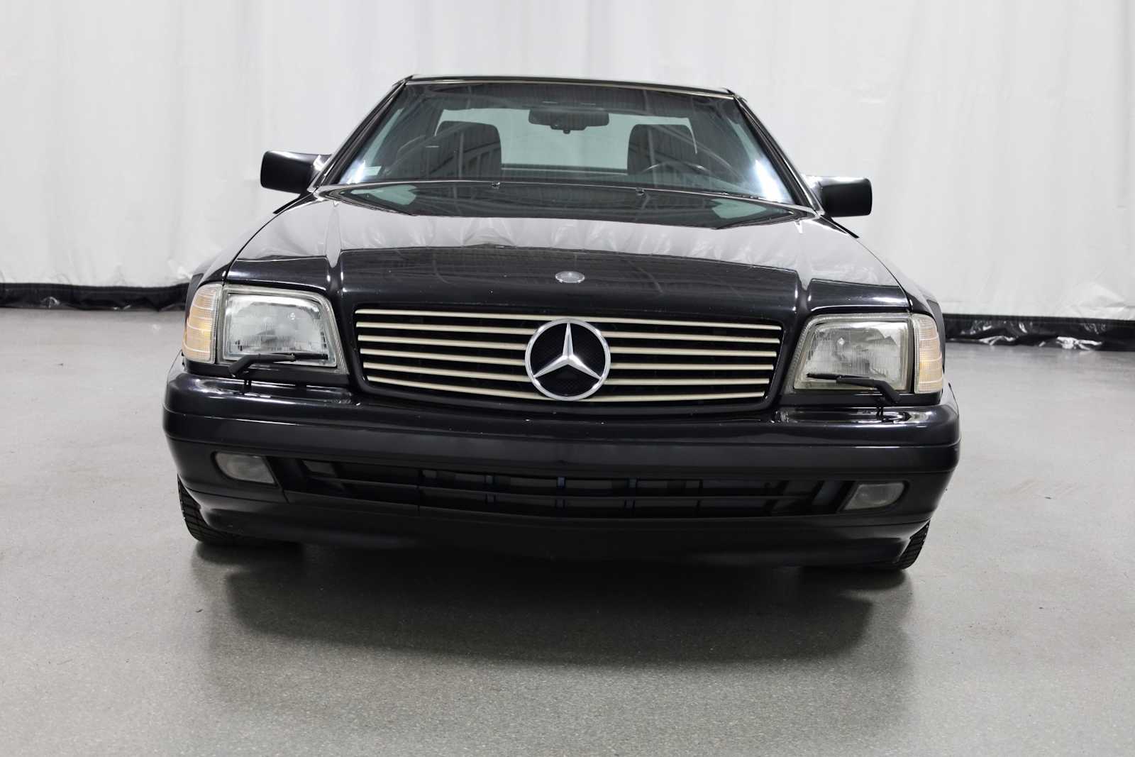Thumbnail: 1996 Mercedes-Benz SL-Class - 14