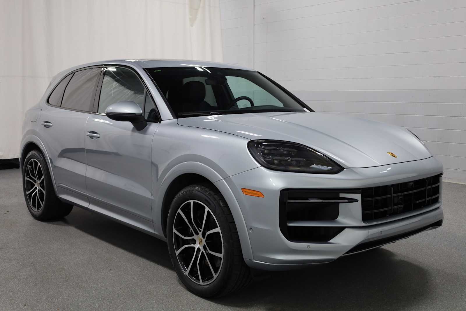 Thumbnail: 2024 Porsche Cayenne - 13