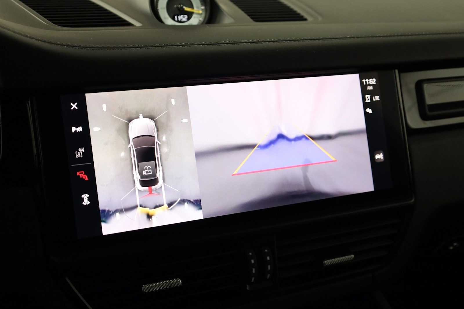 Thumbnail: 2022 Porsche  - 33