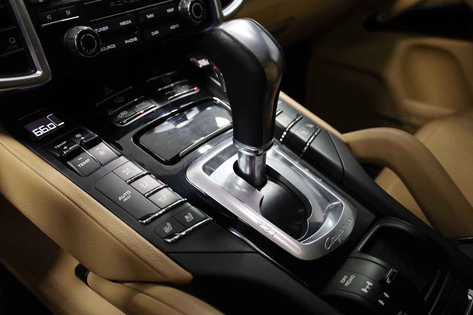 Thumbnail: 2018 Porsche Cayenne - 31