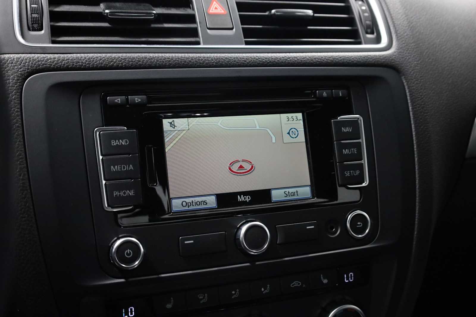 Thumbnail: 2014 Volkswagen Jetta - 30