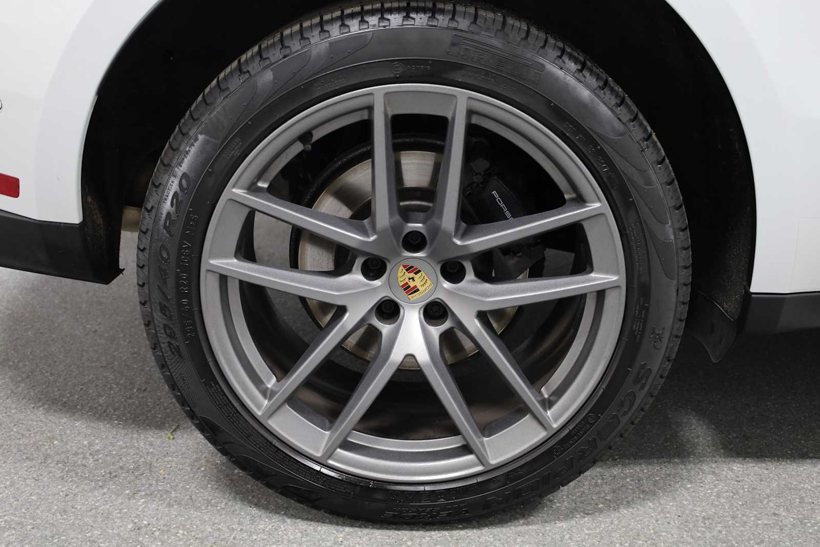 2023 Porsche Macan  36