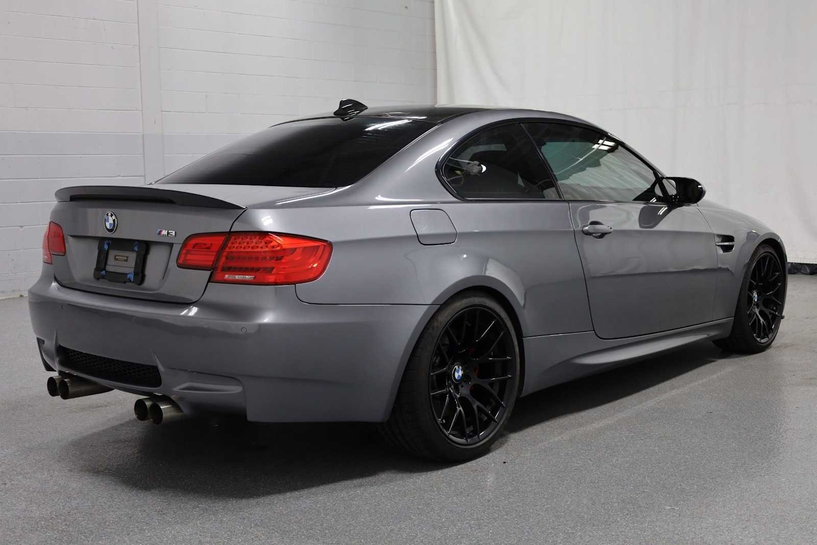 Thumbnail: 2013 BMW M3 - 9
