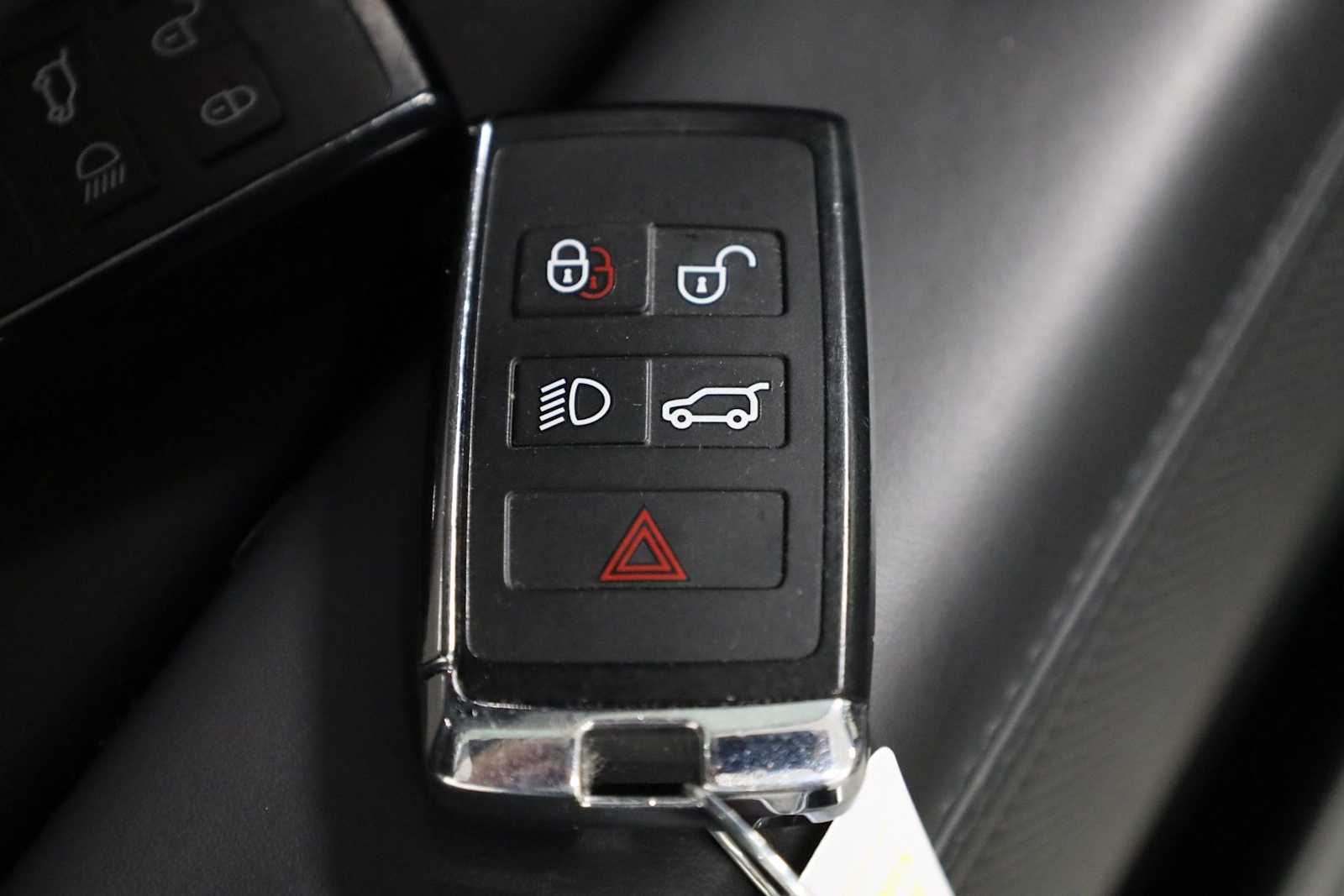 Thumbnail: 2019 Land Rover Range Rover - 41