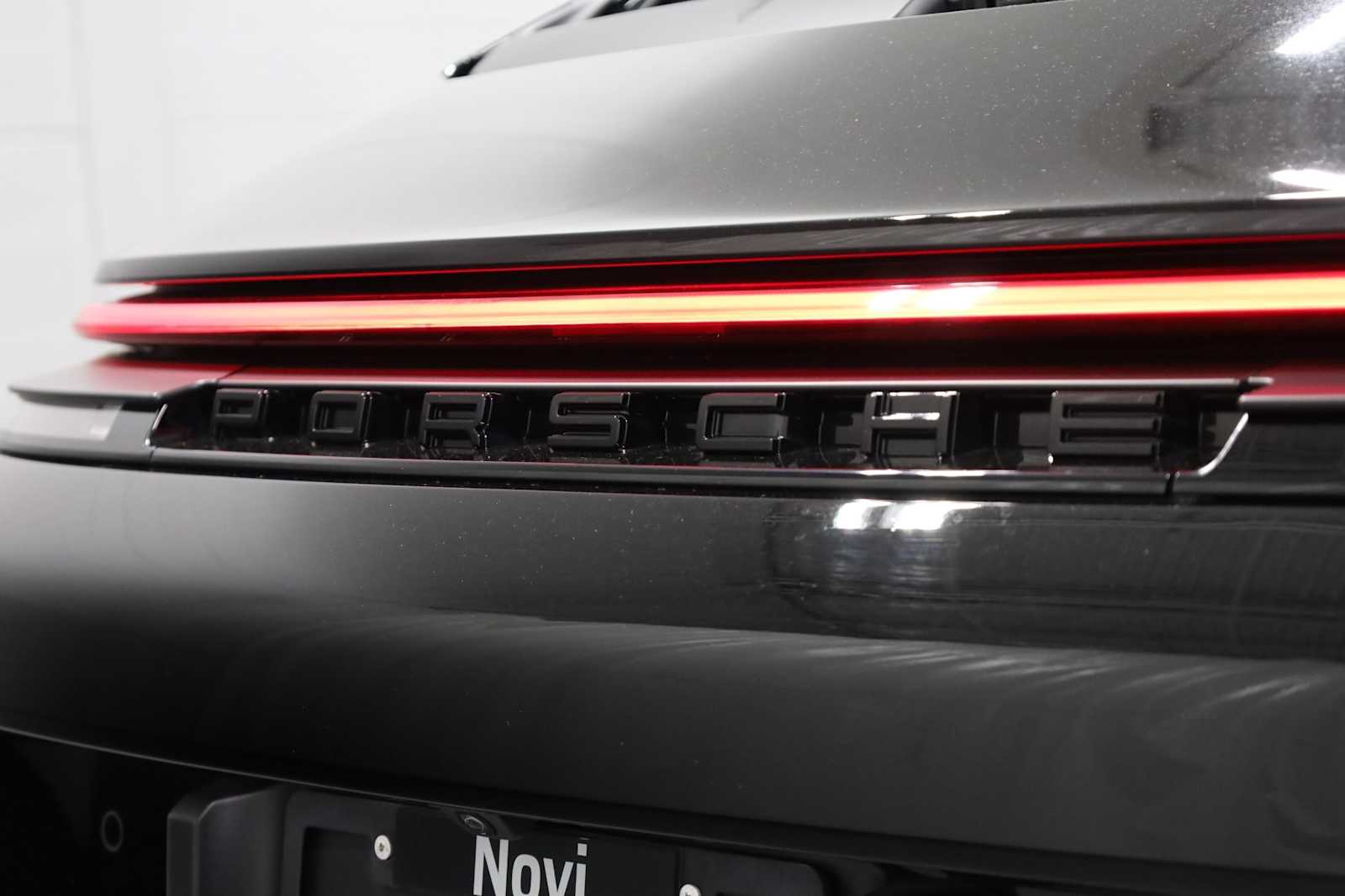 Thumbnail: 2025 Porsche 911 - 8