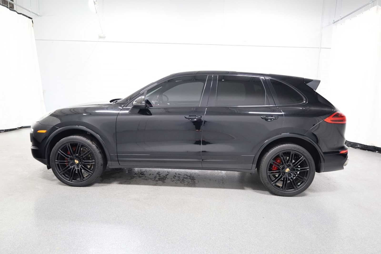 Thumbnail: 2018 Porsche Cayenne - 2