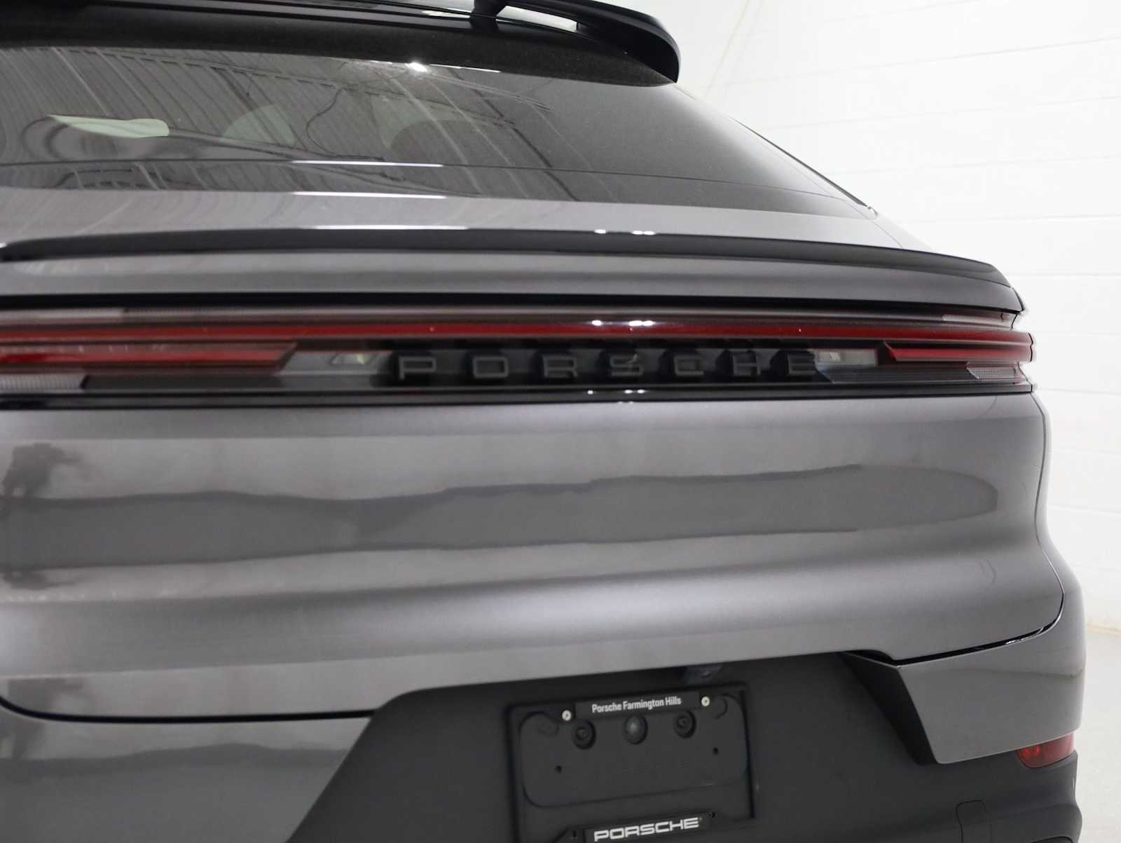 Thumbnail: 2024 Porsche  - 8
