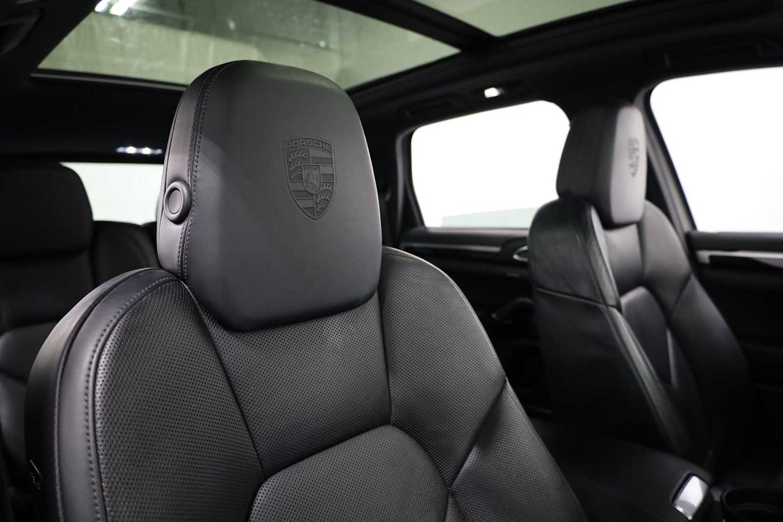 Thumbnail: 2017 Porsche Cayenne - 22