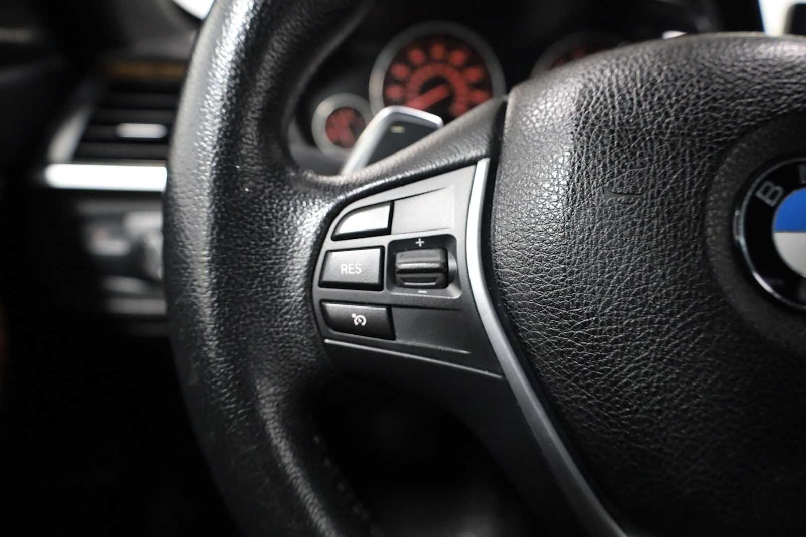 Thumbnail: 2015 BMW 4 Series - 24