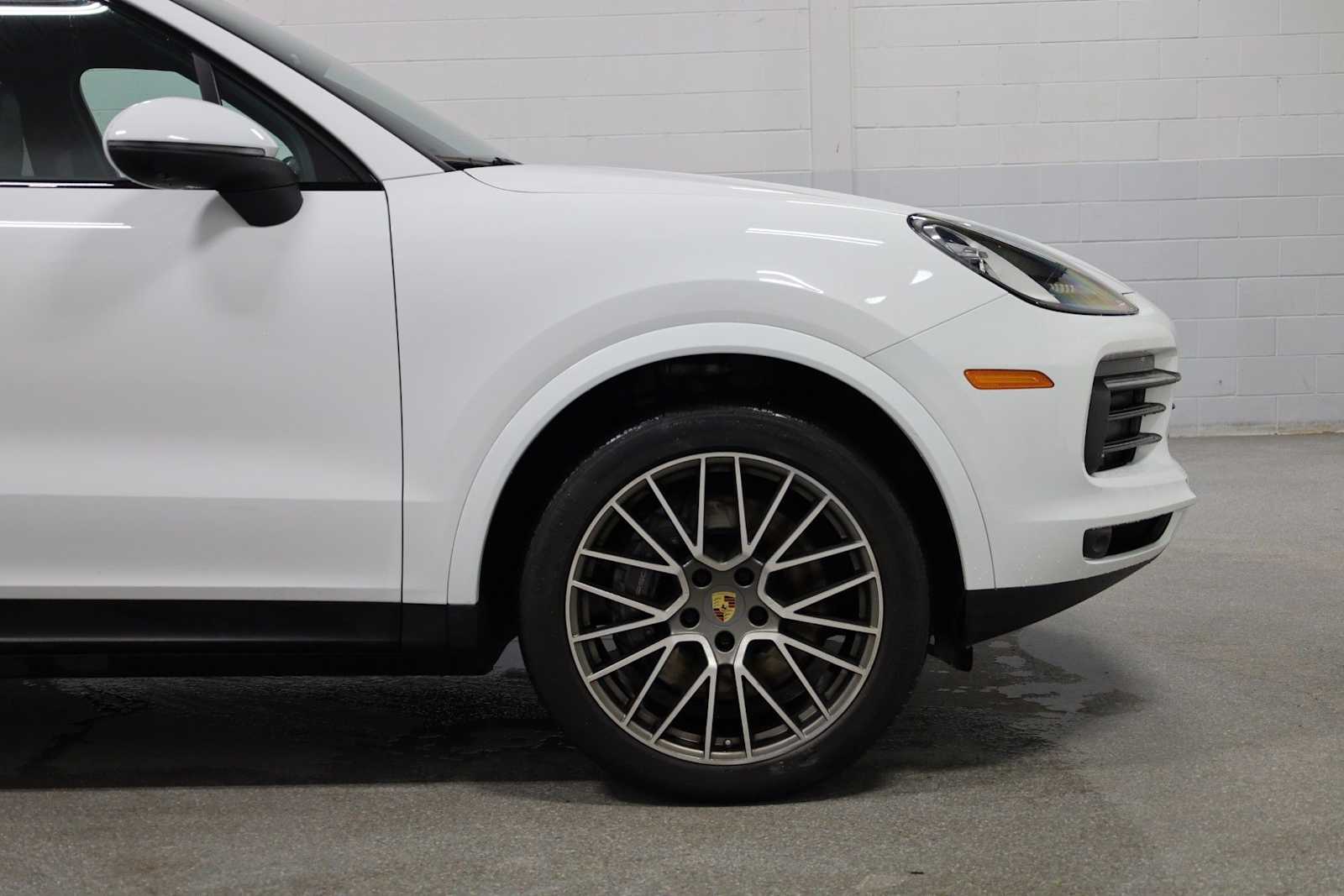 Thumbnail: 2023 Porsche Cayenne - 11