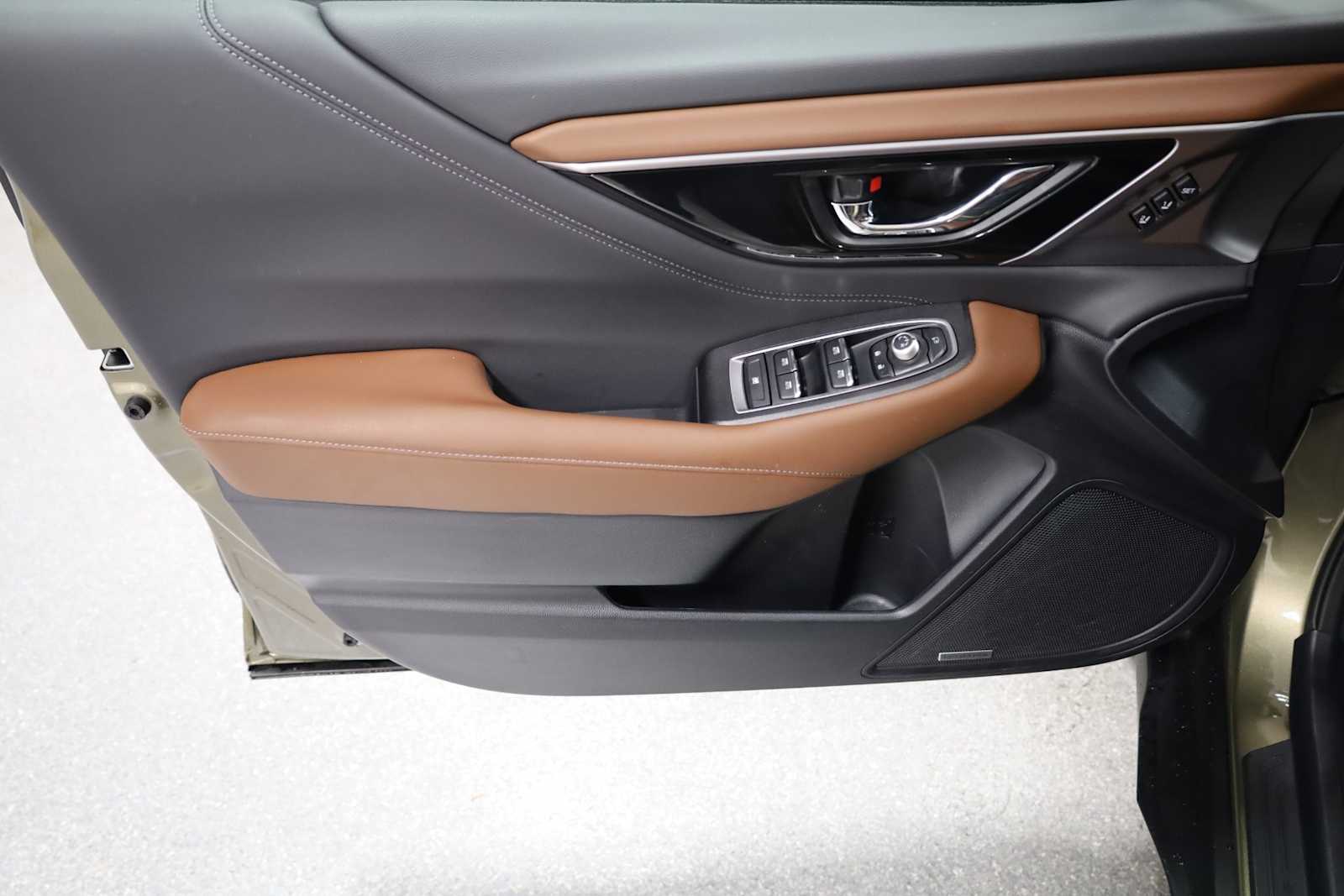 2024 Subaru Outback Touring 16
