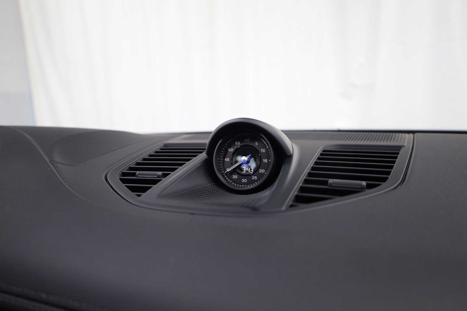 Thumbnail: 2026 Porsche Panamera - 23