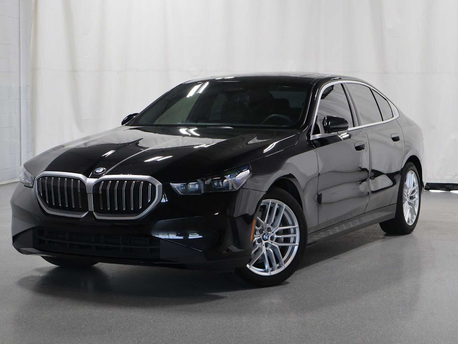 Thumbnail: 2024 BMW 5 Series - 1
