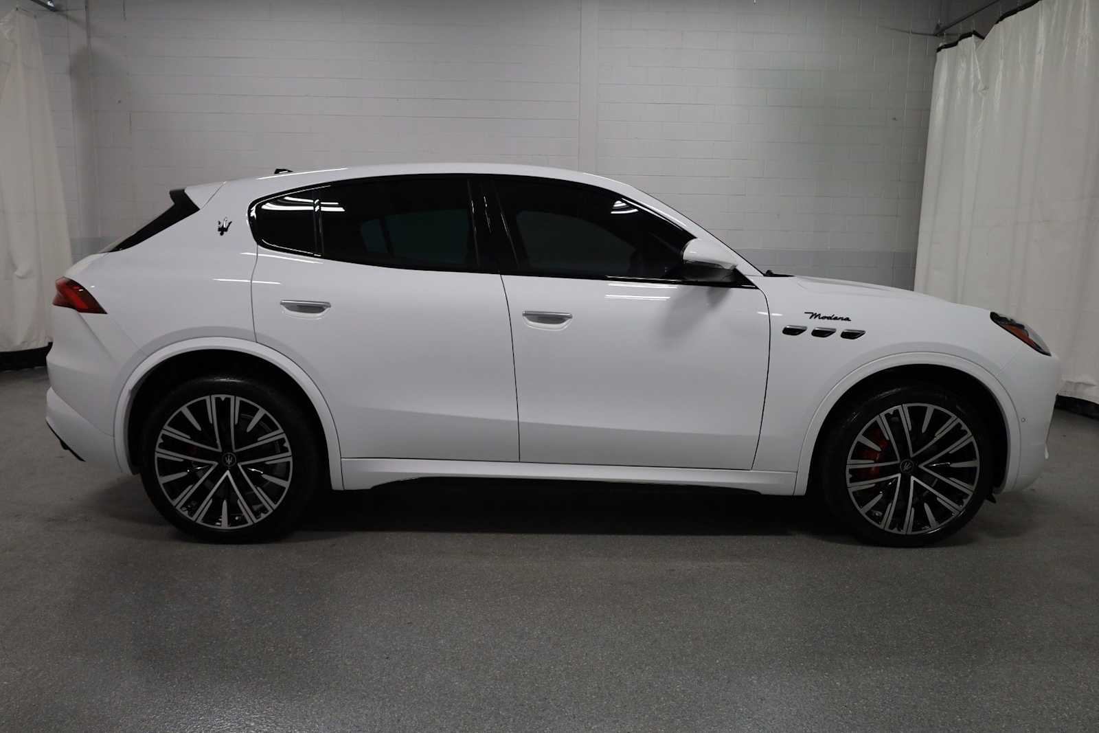 Thumbnail: 2023 Maserati Grecale - 10