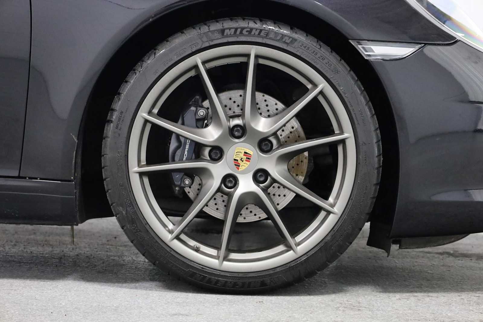 2013 Porsche 911 Carrera 12