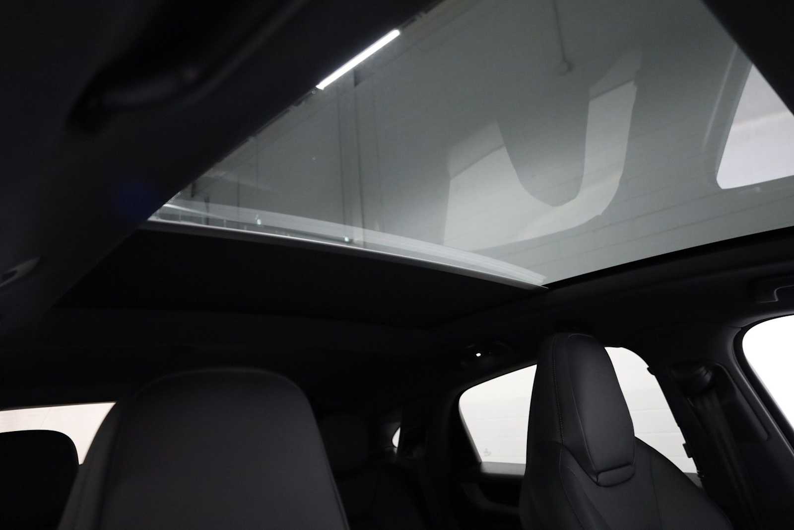 Thumbnail: 2024 Porsche  - 20