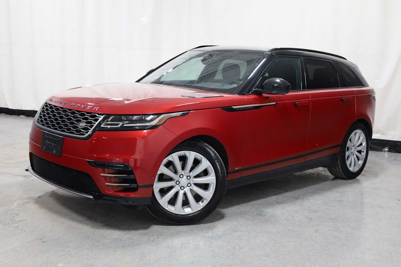 2018 Land Rover Range Rover Velar R-Dynamic SE -
                  Novi, MI
