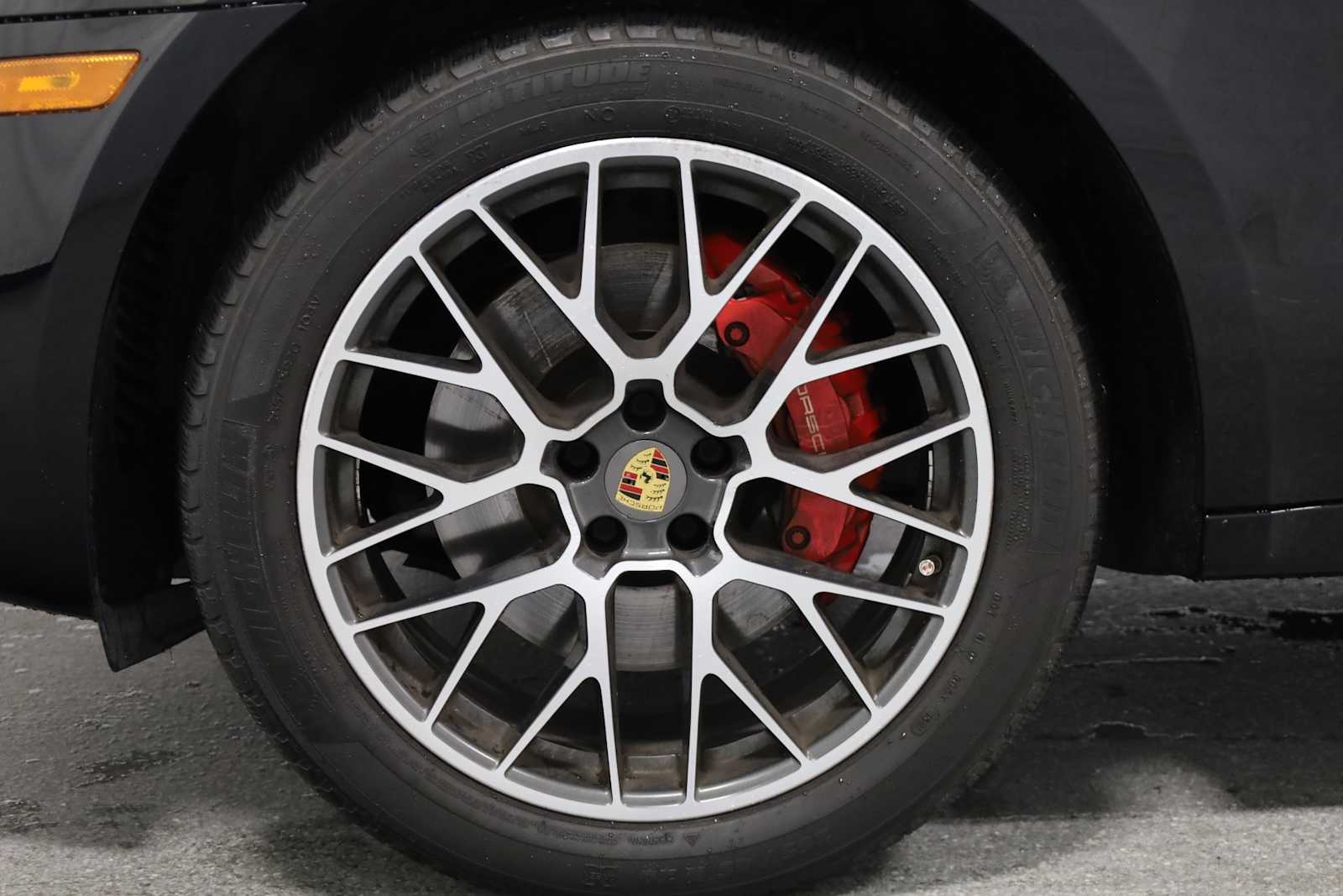 Thumbnail: 2017 Porsche Macan - 38