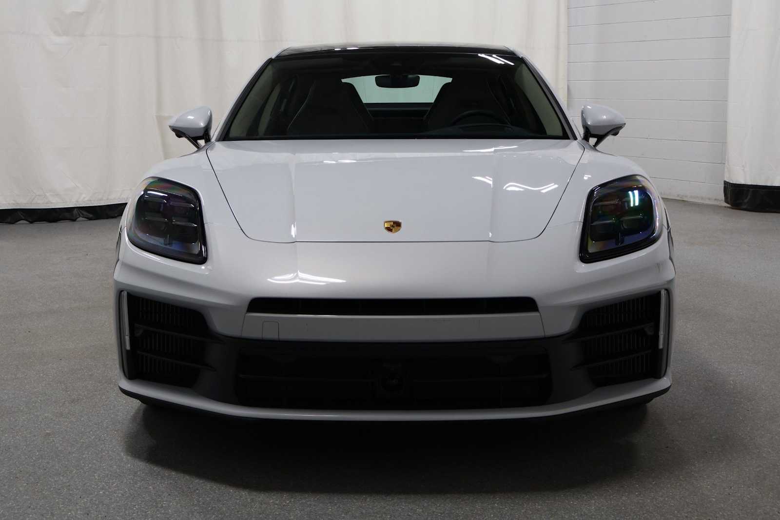 Thumbnail: 2025 Porsche Panamera - 14