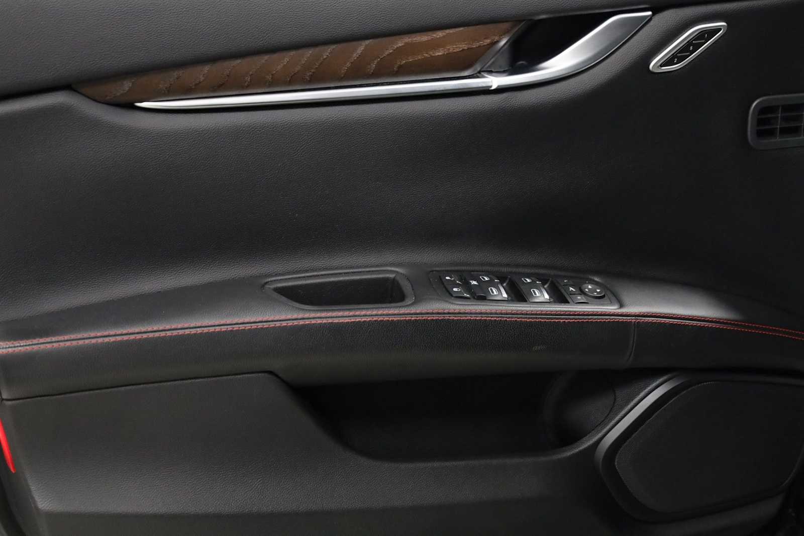 Thumbnail: 2017 Maserati Ghibli - 16