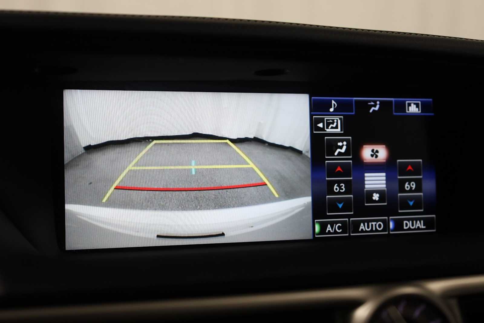 Thumbnail: 2015 Lexus GS - 31